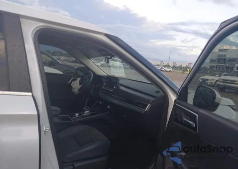 2024 Mitsubishi Outlander Se 2.5 2Wd from USA, damaged, VIN JA4J3VA81RZ009113